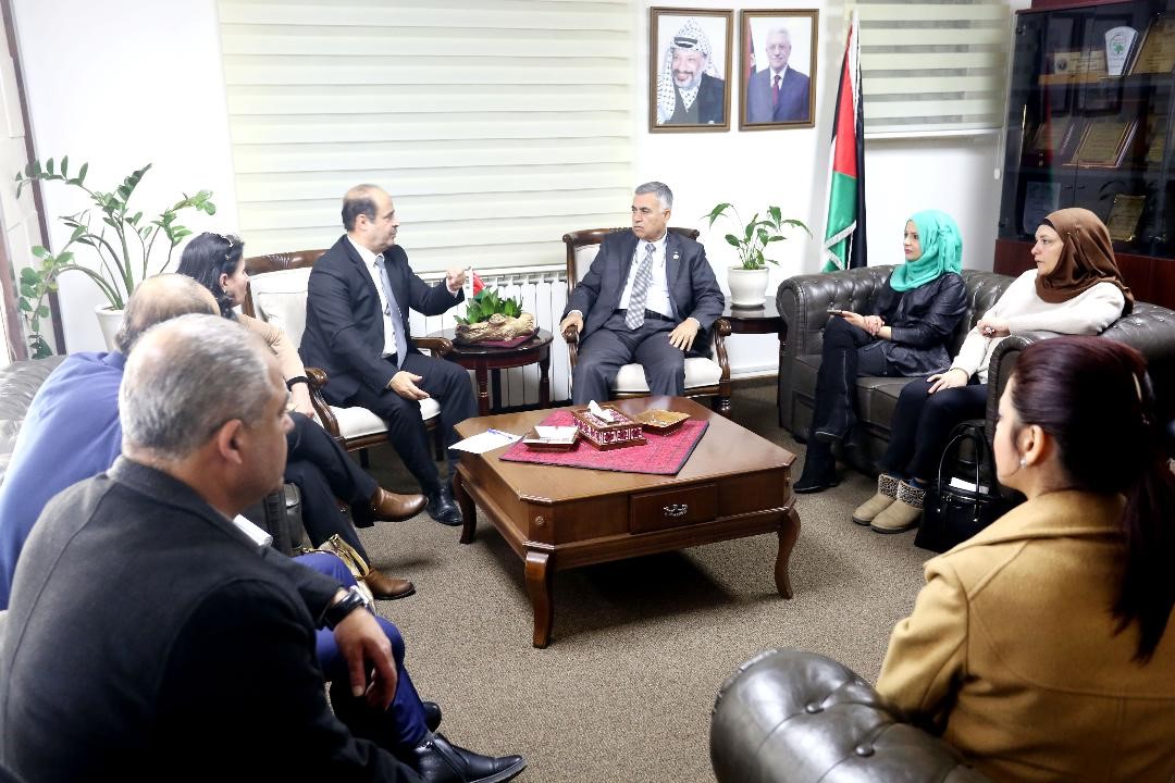 الحكم المحلي والإعلام تبحثان تنسيق الجهد فيما يخص المؤسسات الاعلامية  التي يتم ترخيصها بموجب احكام القوانين والأنظمة النافذة لدى الوزارتين